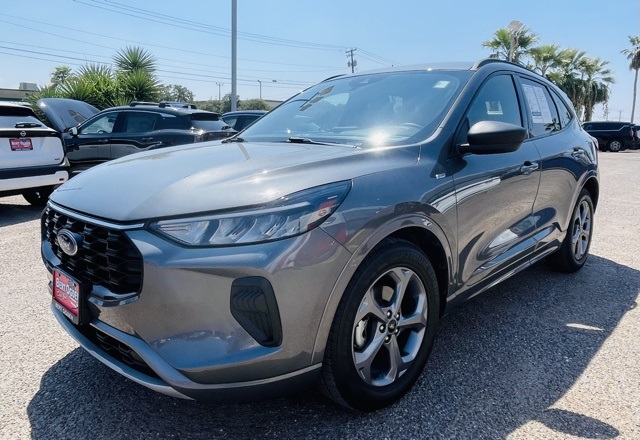 2023 Ford Escape ST-Line photo 3