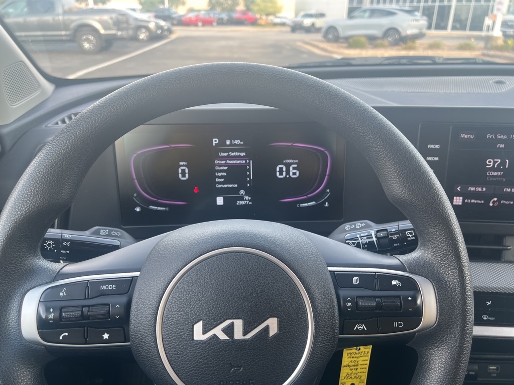 2024 Kia Sportage LX photo 16