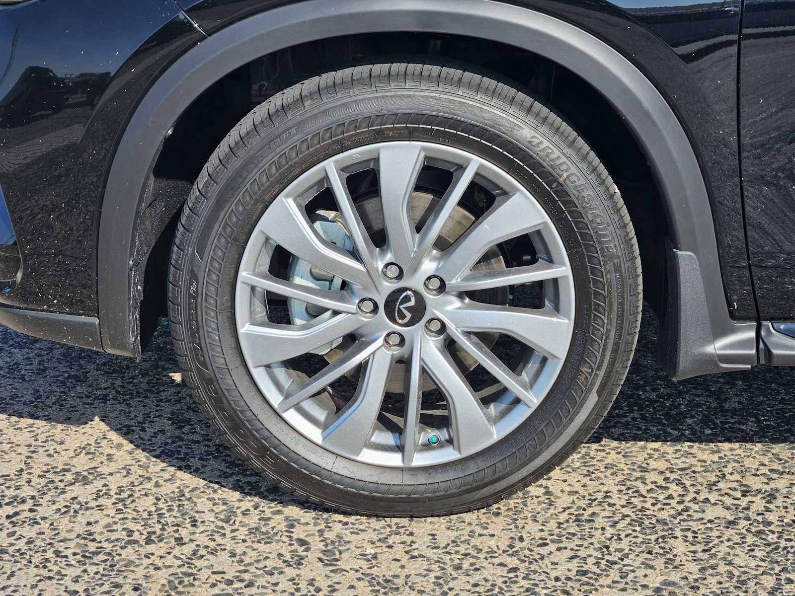 2025 Infiniti QX50 Luxe AWD photo 7