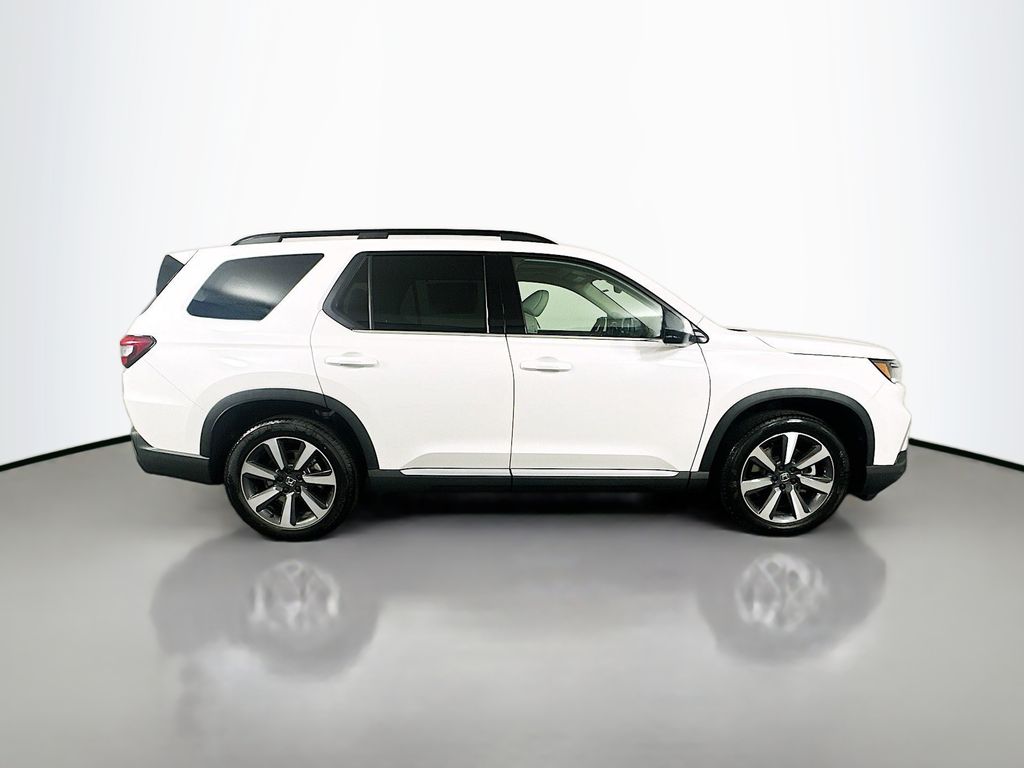 2025 Honda Pilot Touring photo 2