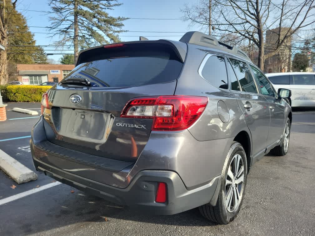 2019 Subaru Outback Limited photo 2
