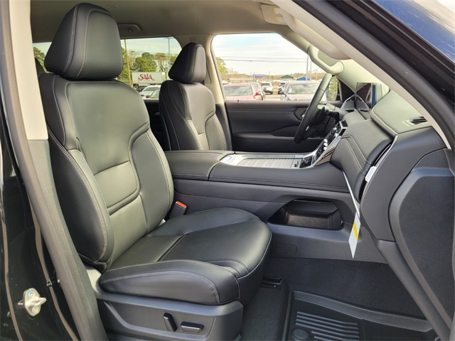 2025 Nissan Armada SV photo 6