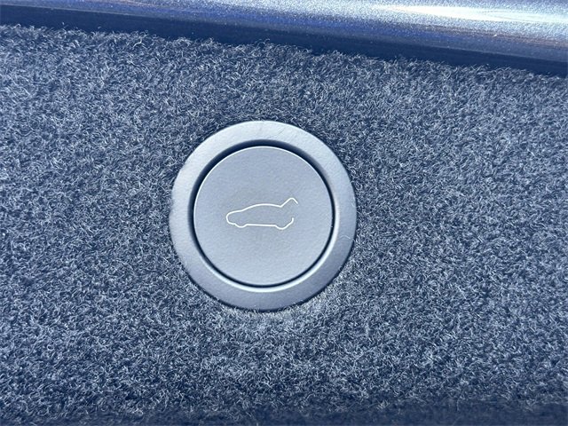 2025 Tesla Model 3 Long Range photo 21