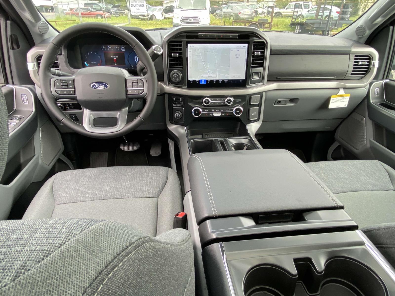 2024 Ford F-150 XLT photo 10