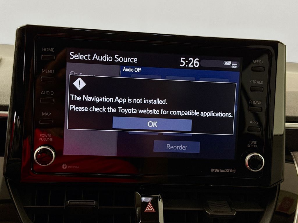 2022 Toyota Corolla LE photo 13