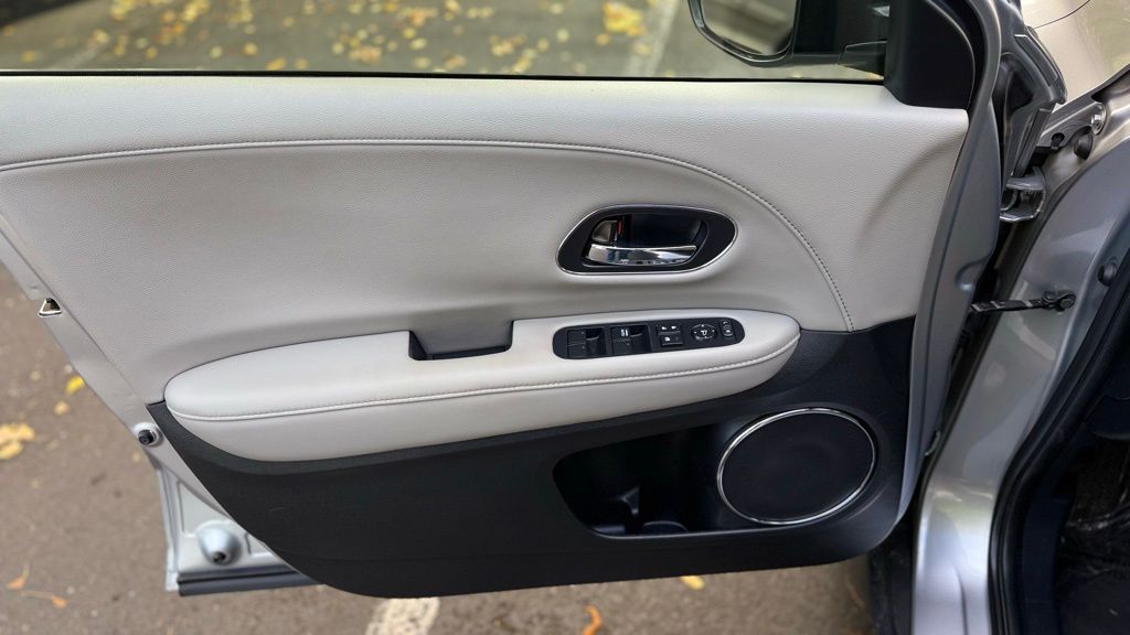 2020 Honda HR-V EX-L photo 13