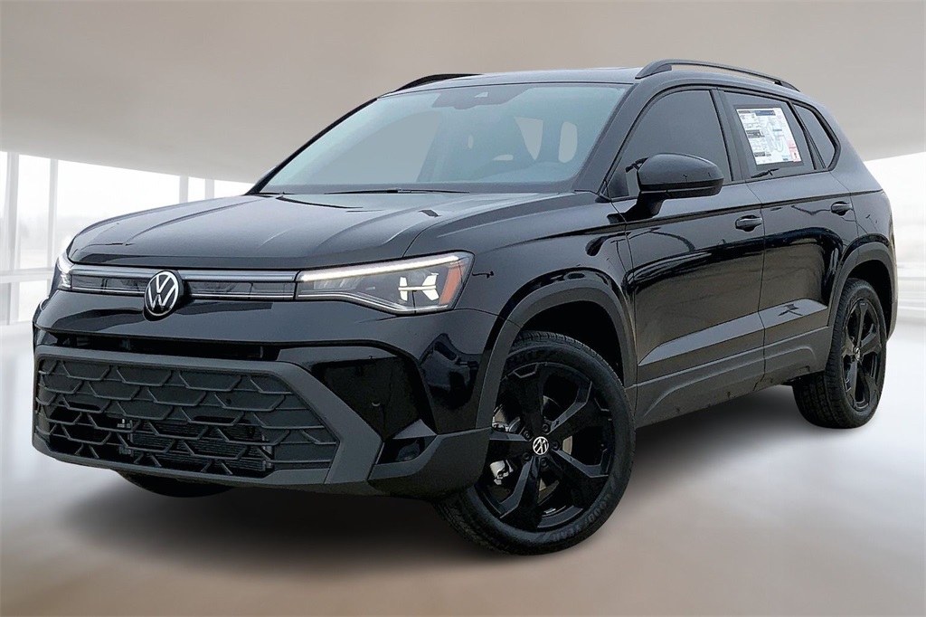2026 Volkswagen Taos SE Black's photo