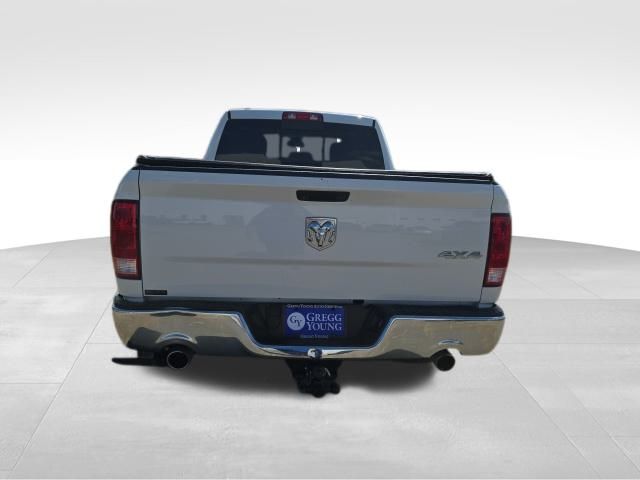 2018 Ram 1500 SLT photo 4
