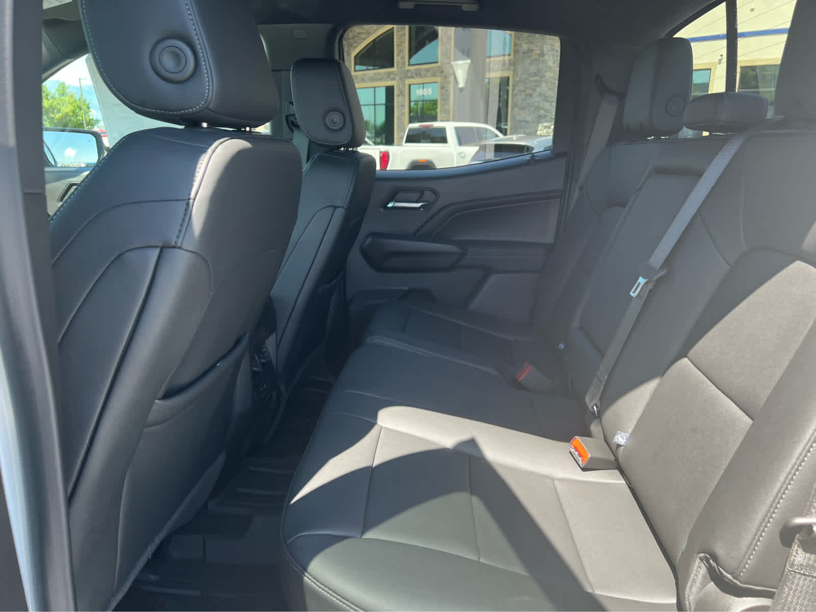 2025 Chevrolet Colorado Work Truck LT photo 30