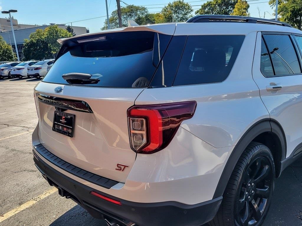 2020 Ford Explorer ST photo 6