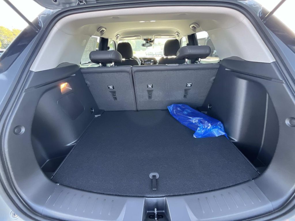2026 Chevrolet Trailblazer LS photo 8
