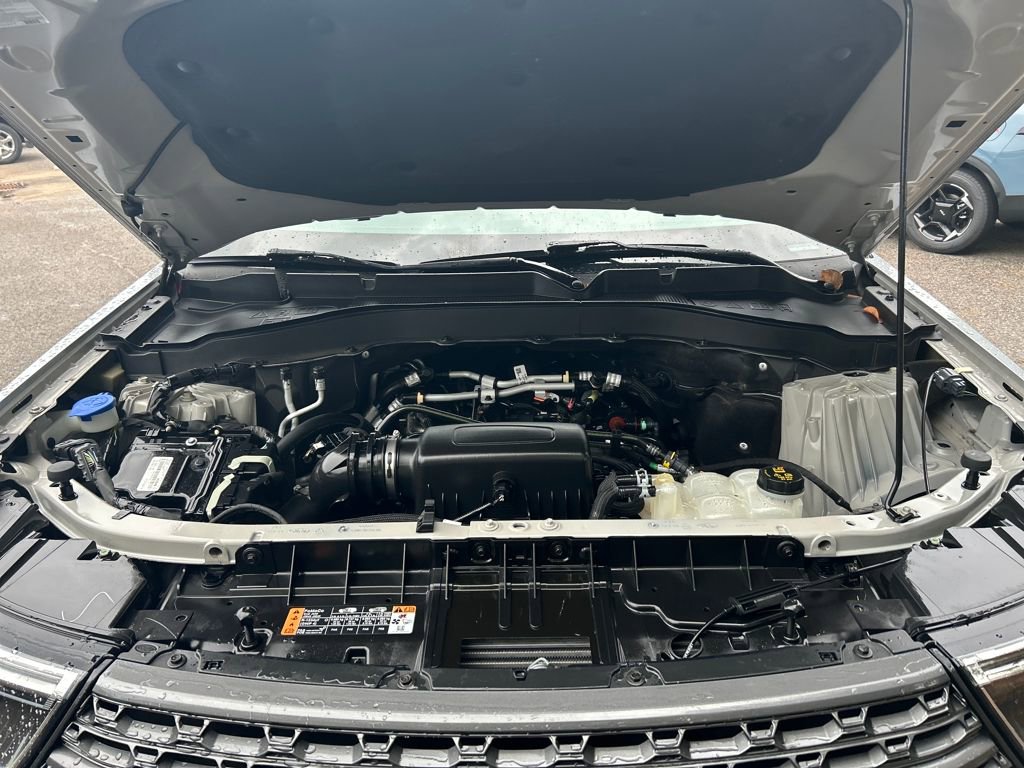 2022 Ford Explorer XLT photo 9
