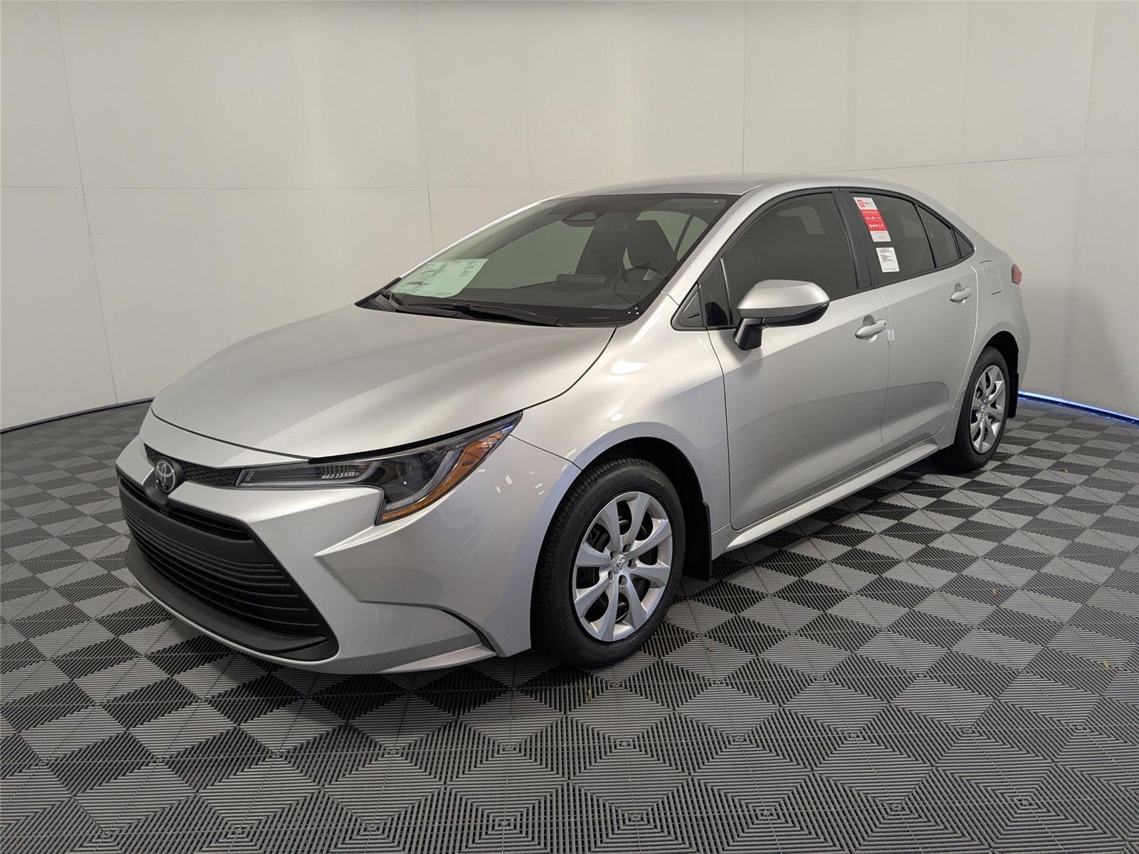 2026 Toyota Corolla LE's photo