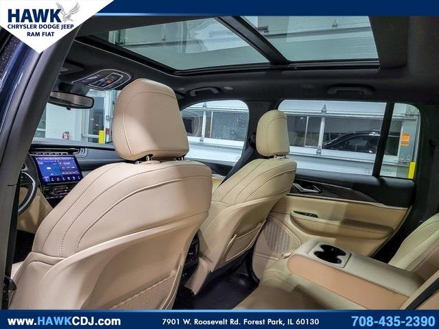 2024 JEEP GRAND CHEROKEE - Image 12