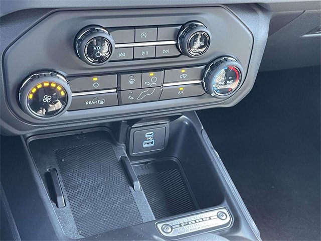 2025 Ford Bronco Base photo 20