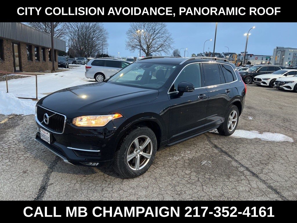 2016 Volvo XC90 Momentum