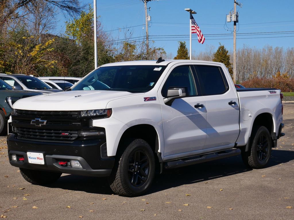 2020 Chevrolet Silverado Trail Boss LT photo 2