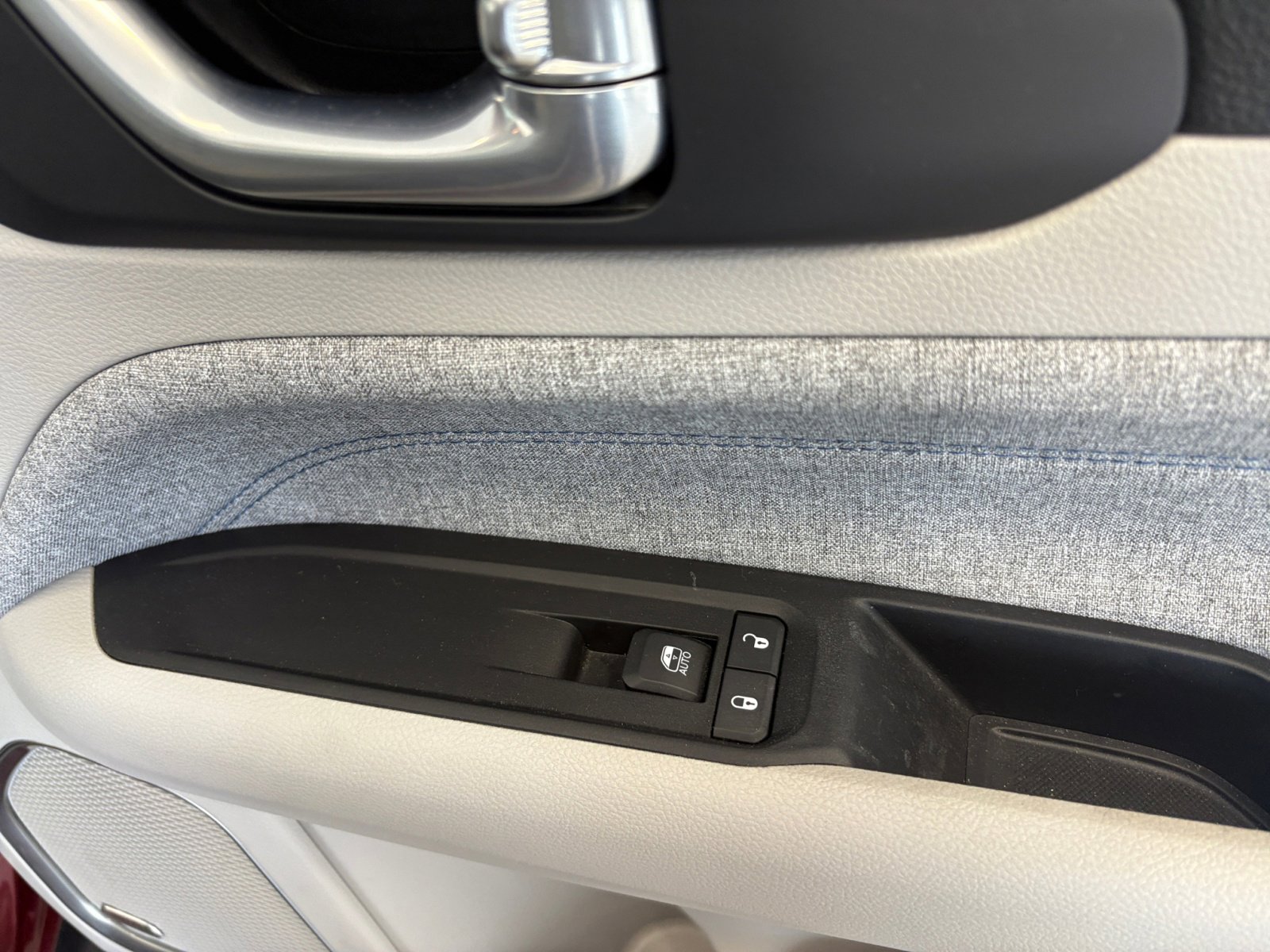 2022 Jeep Compass Latitude photo 28