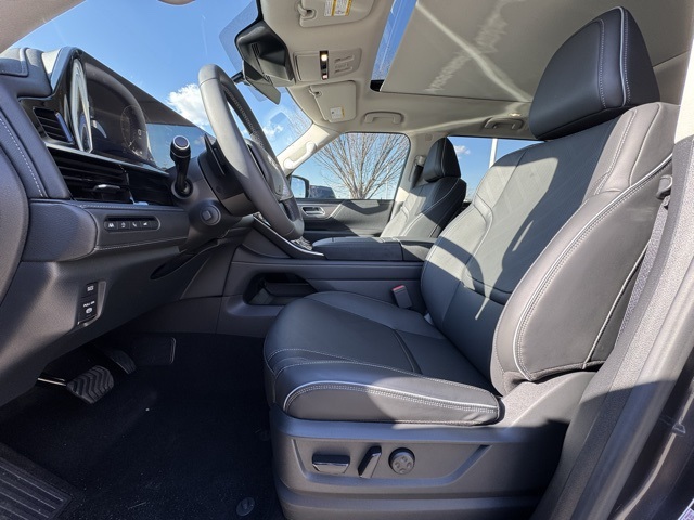 2025 Infiniti QX80 Luxe photo 18