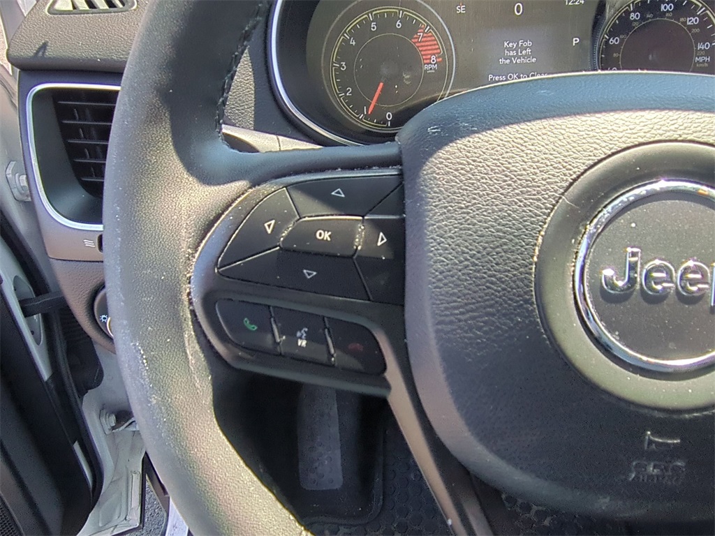 2022 Jeep Cherokee Trailhawk photo 19
