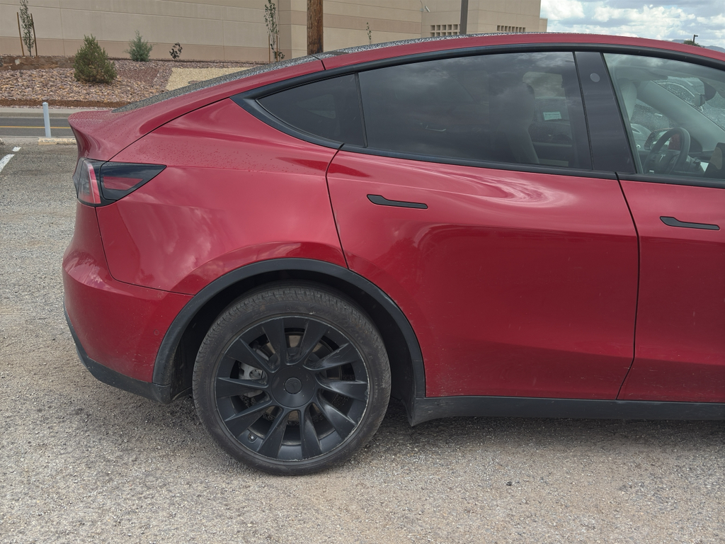 2021 Tesla Model Y Long Range photo 5