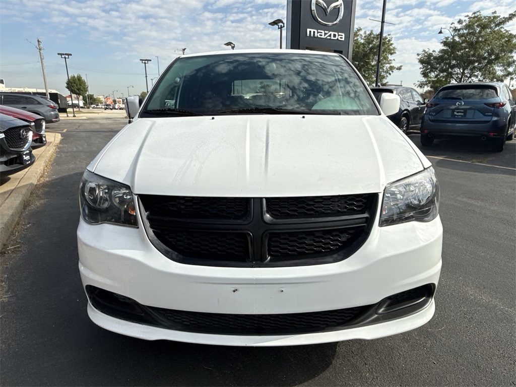 2017 Dodge Grand Caravan SE photo 5