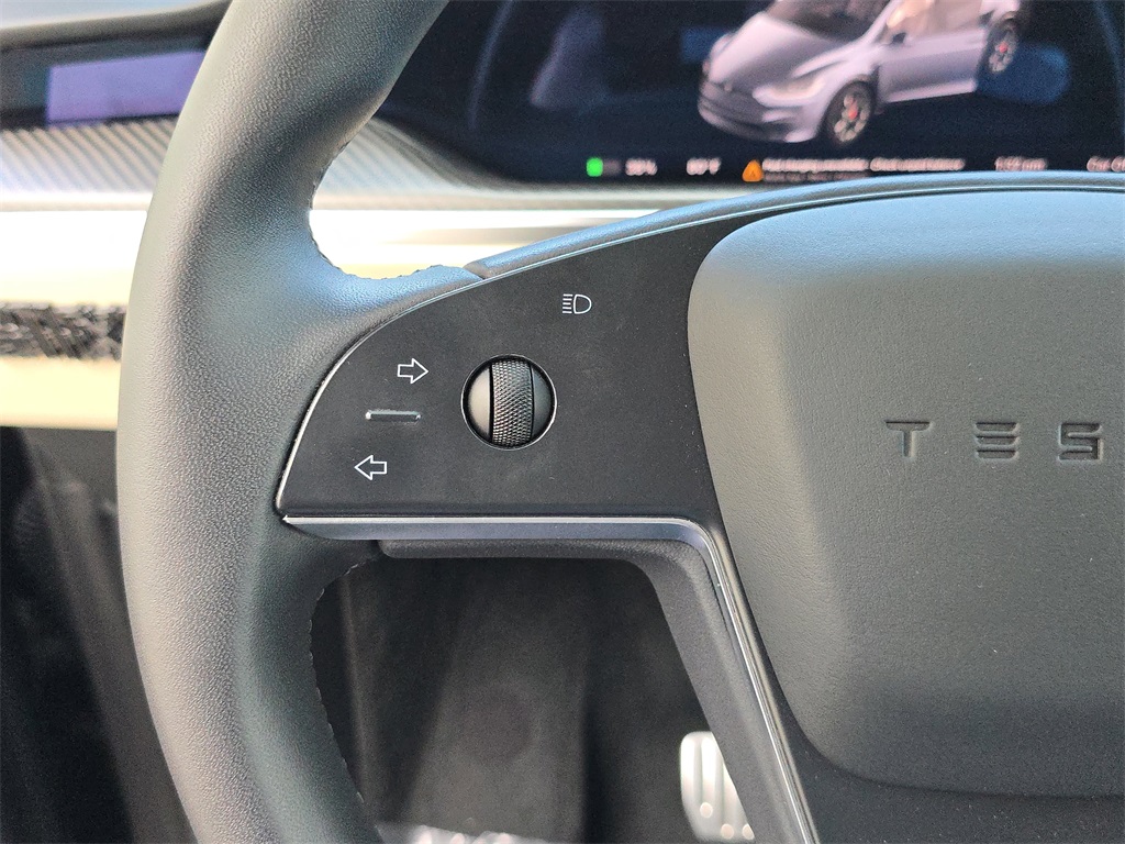 2023 Tesla Model X Plaid photo 20