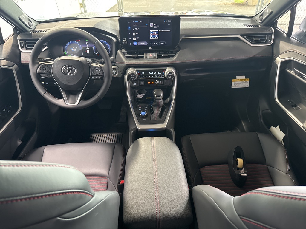 2025 Toyota RAV4 Hybrid XSE photo 28
