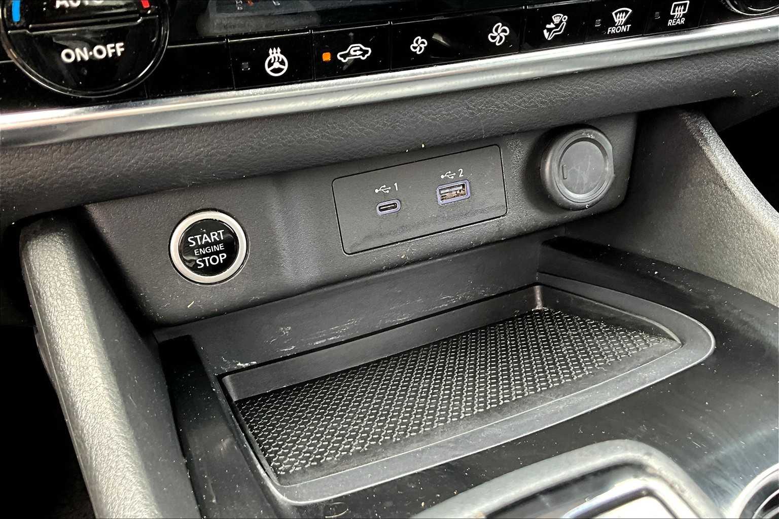2022 Nissan Rogue SV photo 29