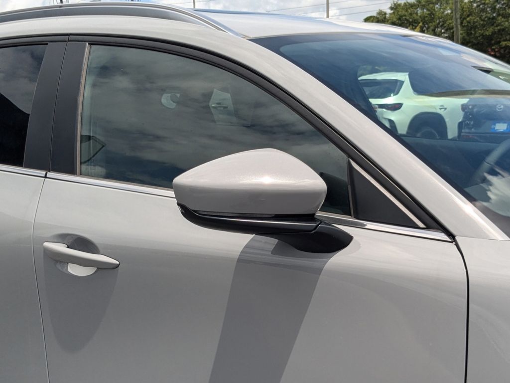 2025 Mazda CX-30 2.5 S Preferred photo 12