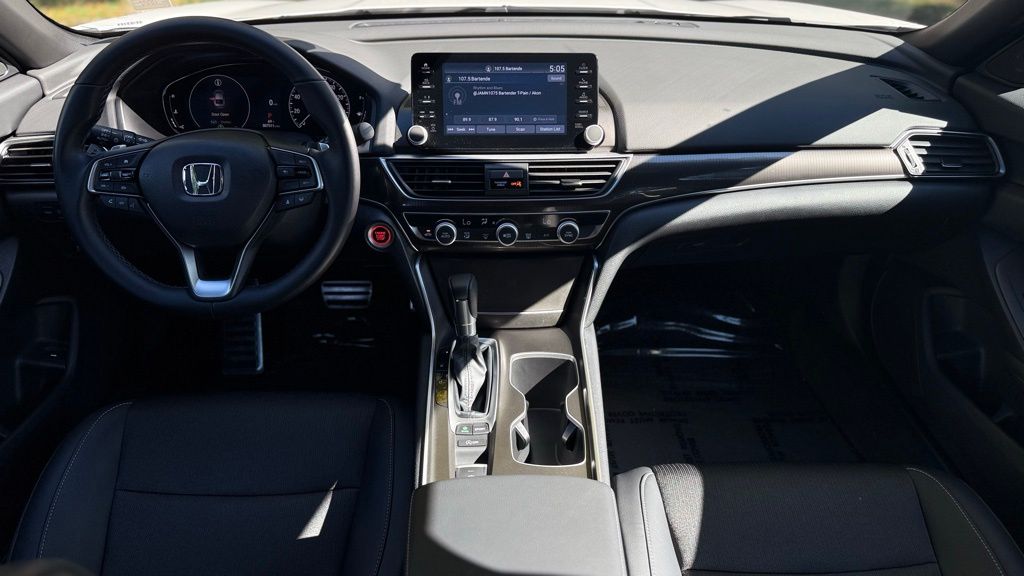 2022 Honda Accord Sport 1.5T photo 16