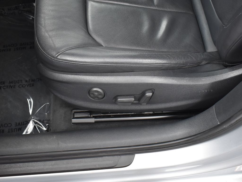 2015 Audi A3 1.8T Premium photo 10