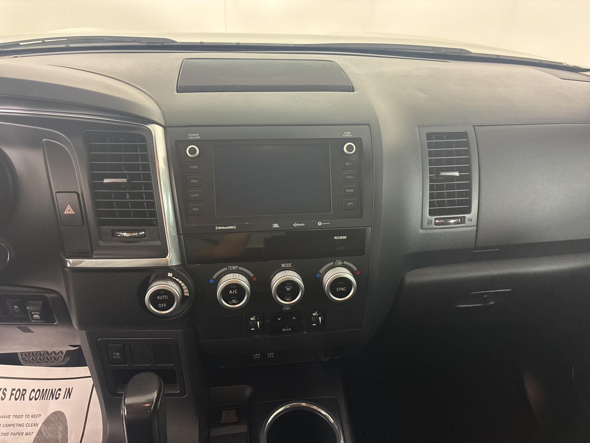 2021 Toyota Sequoia photo 13