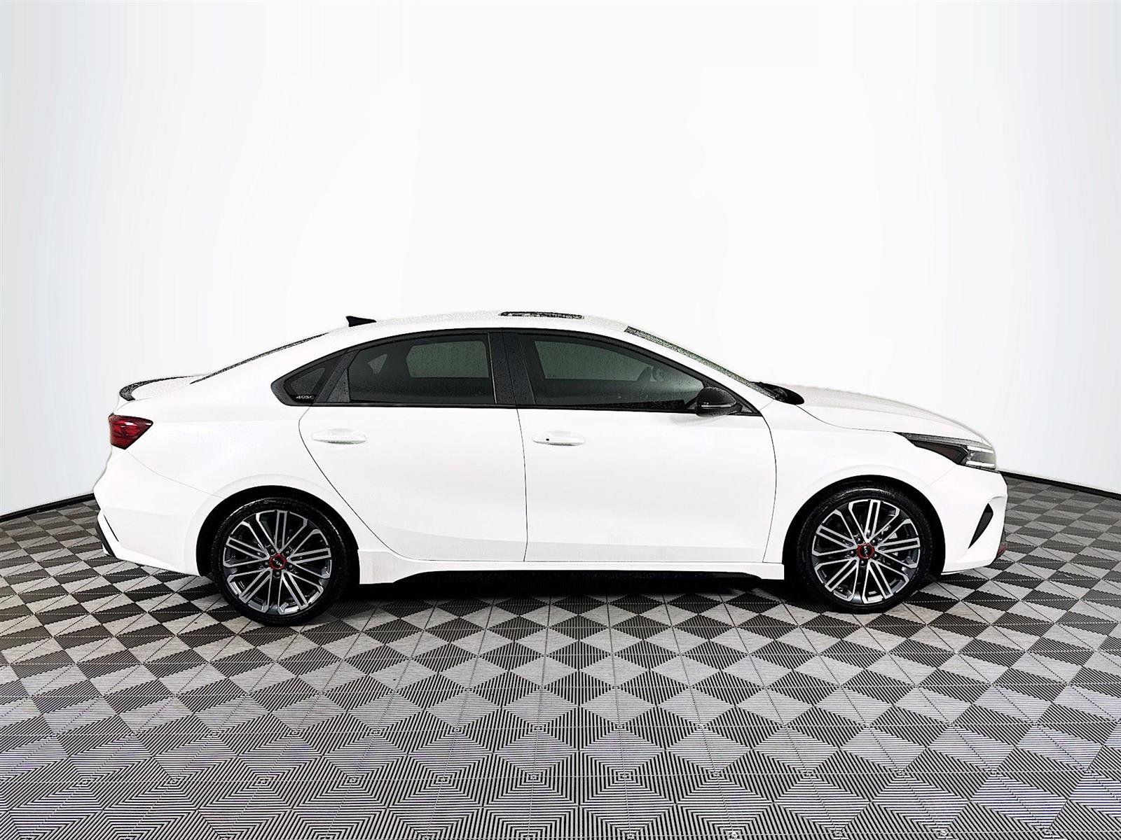 2022 Kia Forte GT photo 8