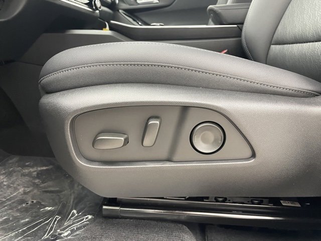 2026 Chevrolet Equinox LT photo 8