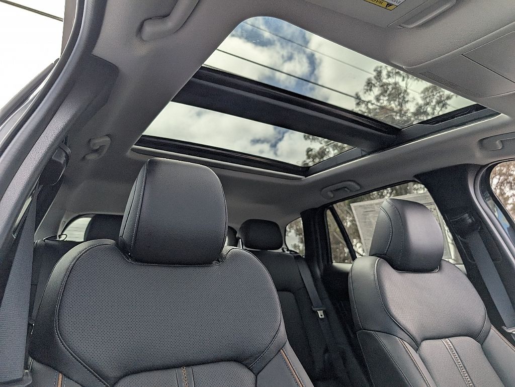2025 Mazda CX-50 Premium Plus photo 13