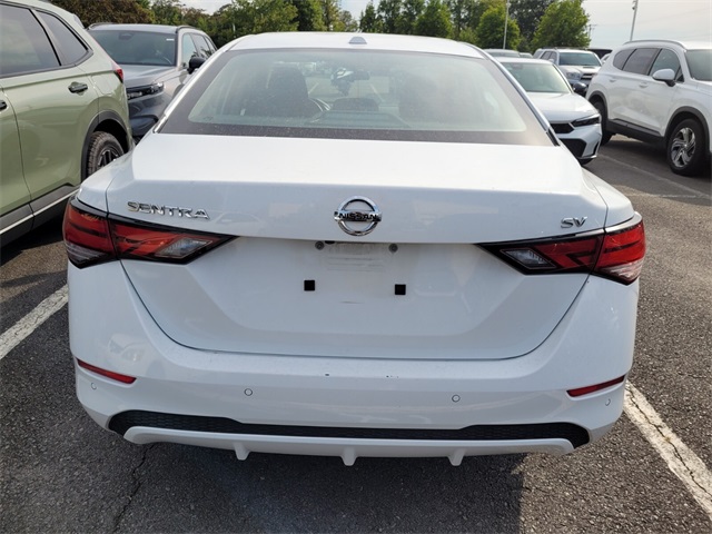 2023 Nissan Sentra SV photo 3