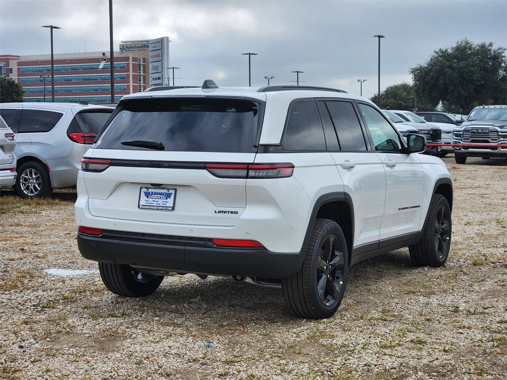 2025 Jeep Grand Cherokee Limited photo 4