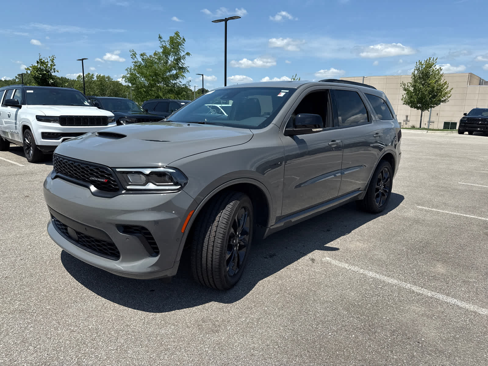 2025 Dodge Durango R/T Plus photo 3