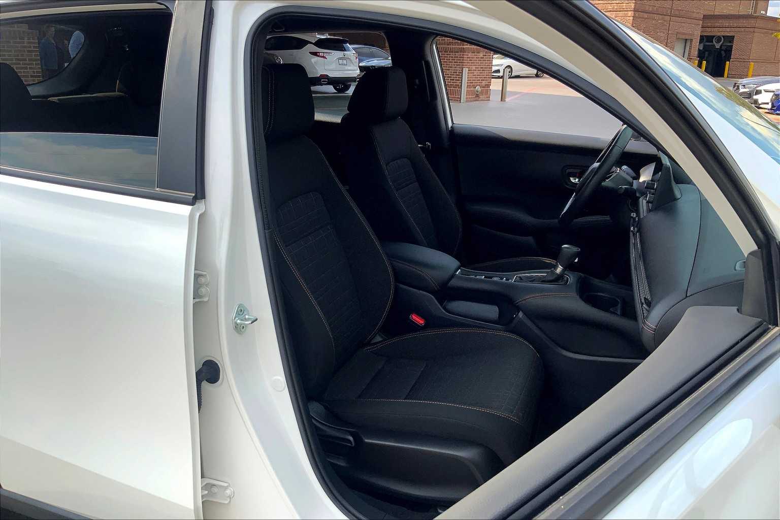 2024 Honda HR-V Sport photo 8