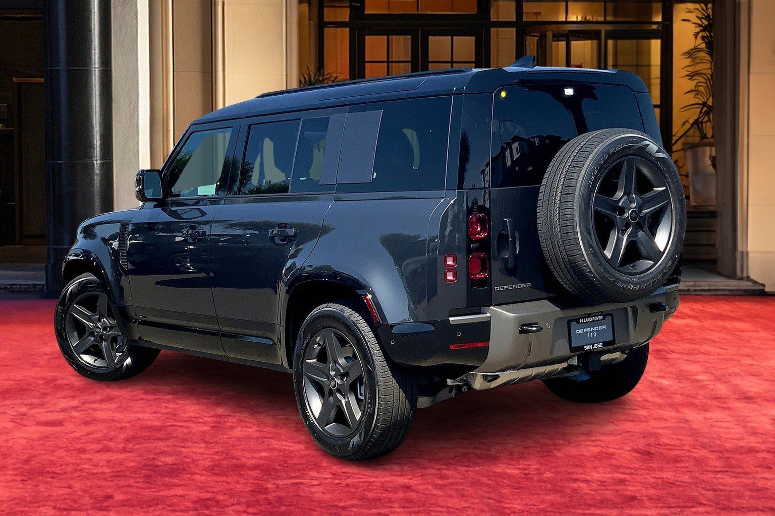 2025 Land Rover Defender 110 X-Dynamic SE photo 3