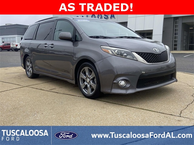 2017 Toyota Sienna SE Premium's photo