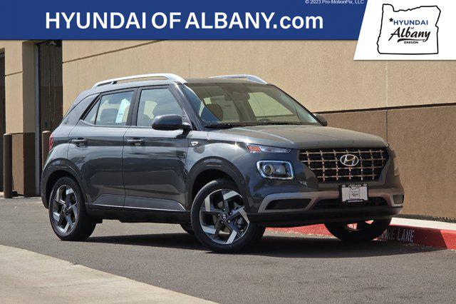 2025 Hyundai Venue SEL's photo