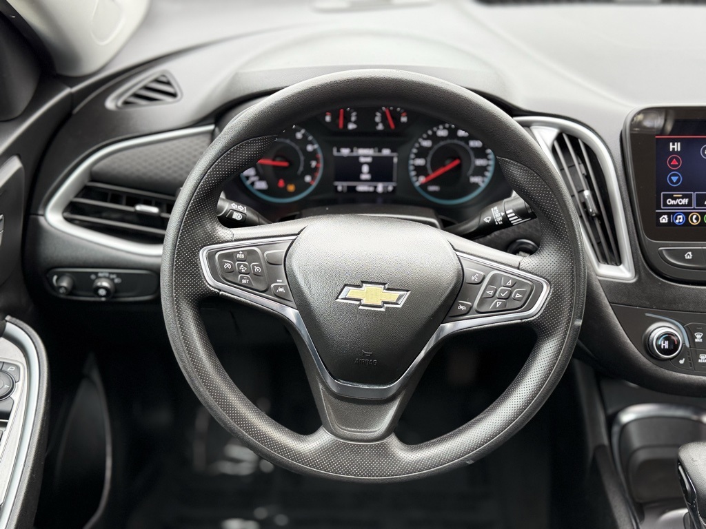 2024 Chevrolet Malibu 1LT photo 9