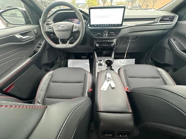 2025 Ford Escape ST-Line Select photo 24