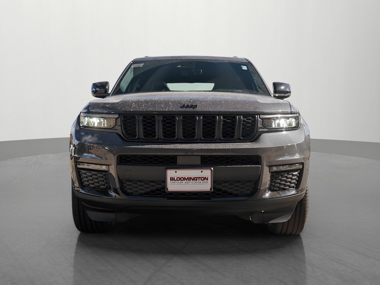 2025 Jeep Grand Cherokee Limited photo 2