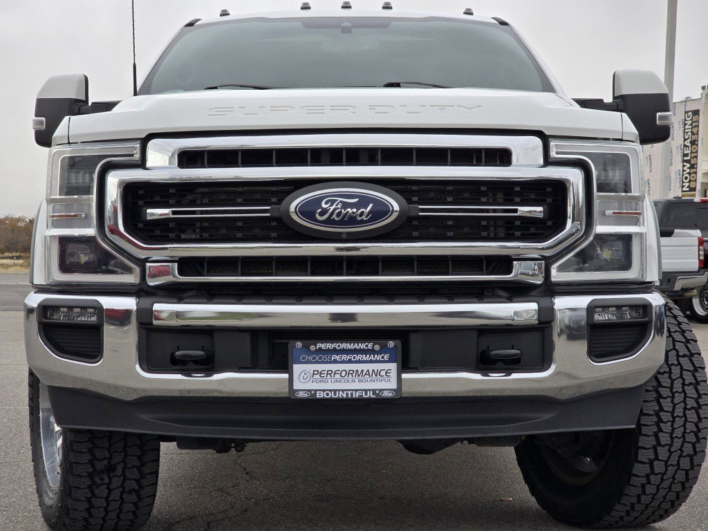 2022 Ford F-350 Lariat photo 3