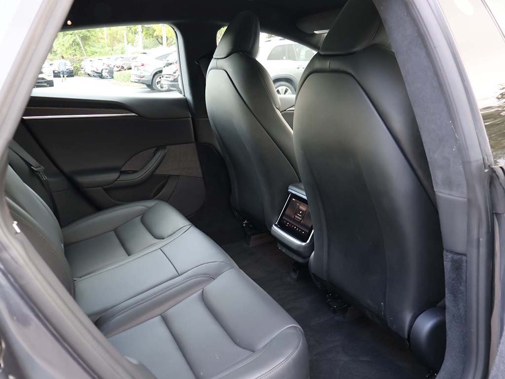 2022 Tesla Model S photo 33