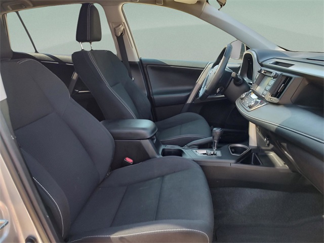 2018 Toyota RAV4 XLE photo 28