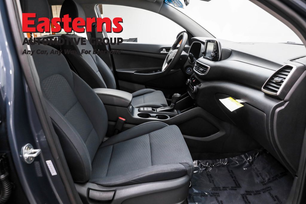 2021 Hyundai Tucson SE photo 18